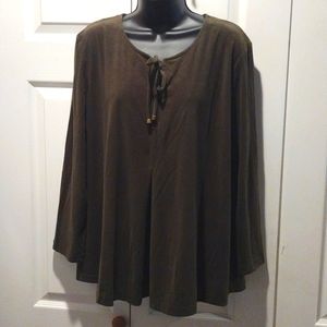 Rain dance Maternity Top L